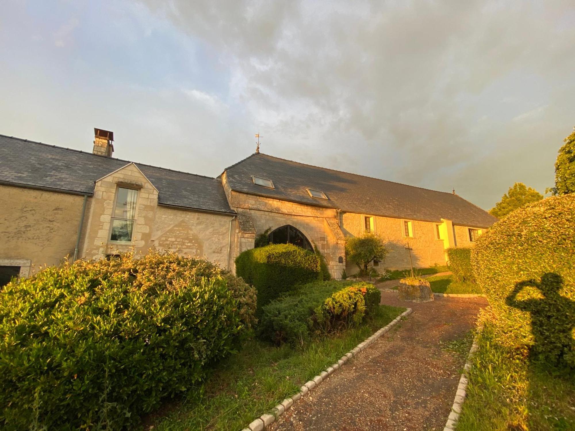 L'Abbaye Saint Michel Panzió Tonnerre Kültér fotó